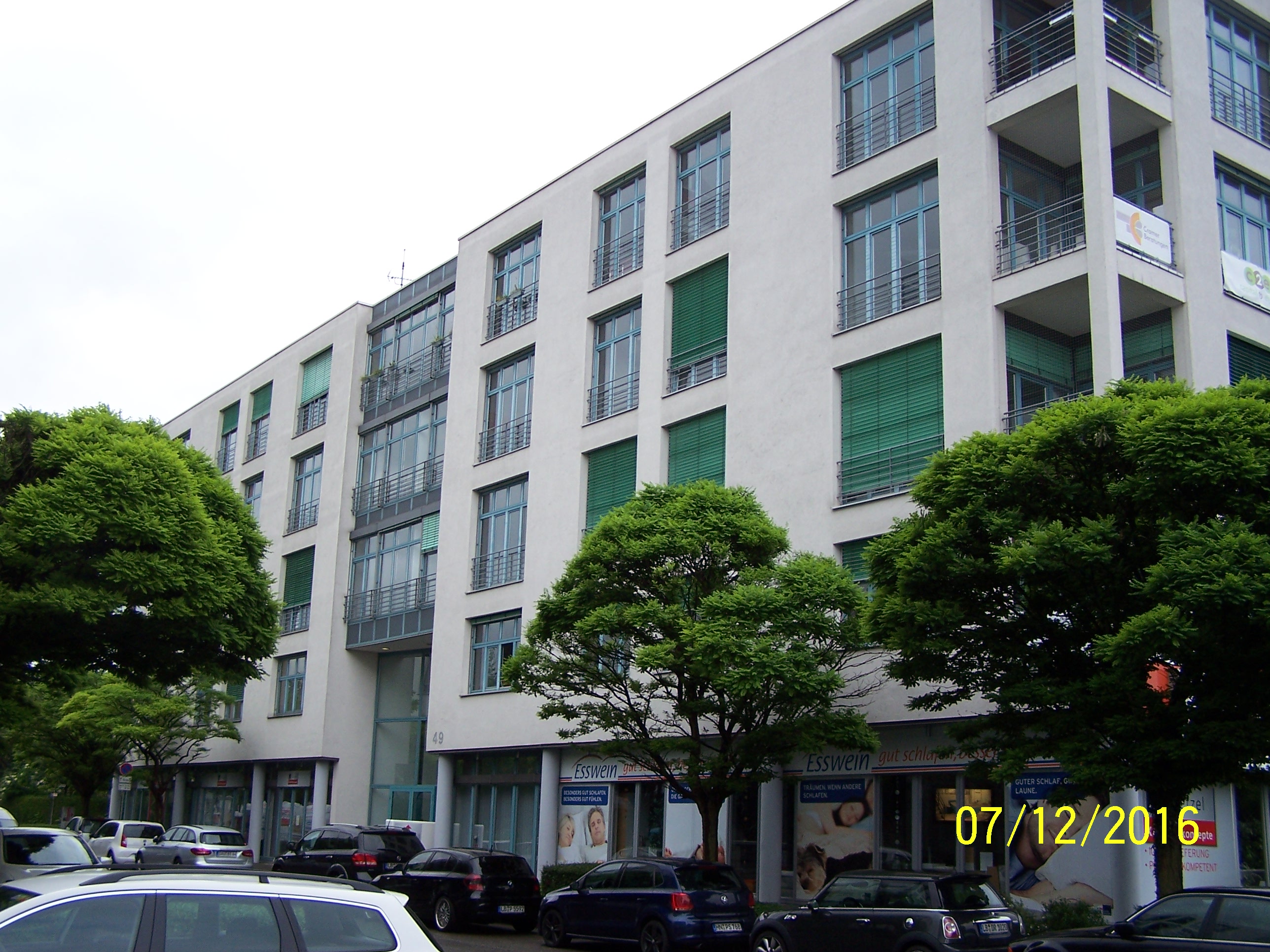 Attraktive und sehr Gepflegte Gewerbe Einheit   im EG.  in Ludwigsburg