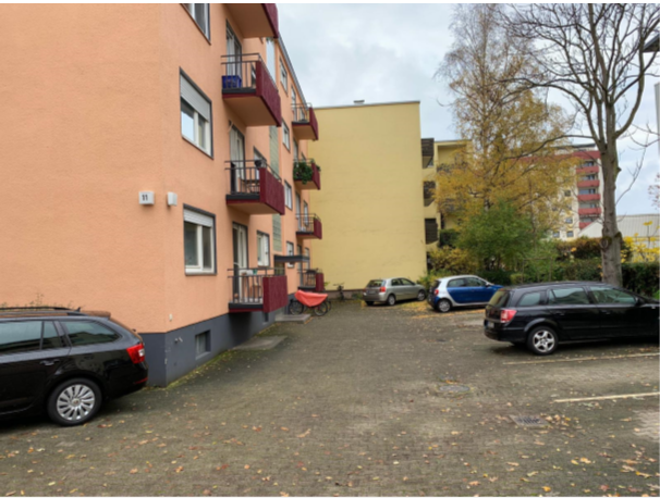 Wir vermieten 3 Außenstellplätze